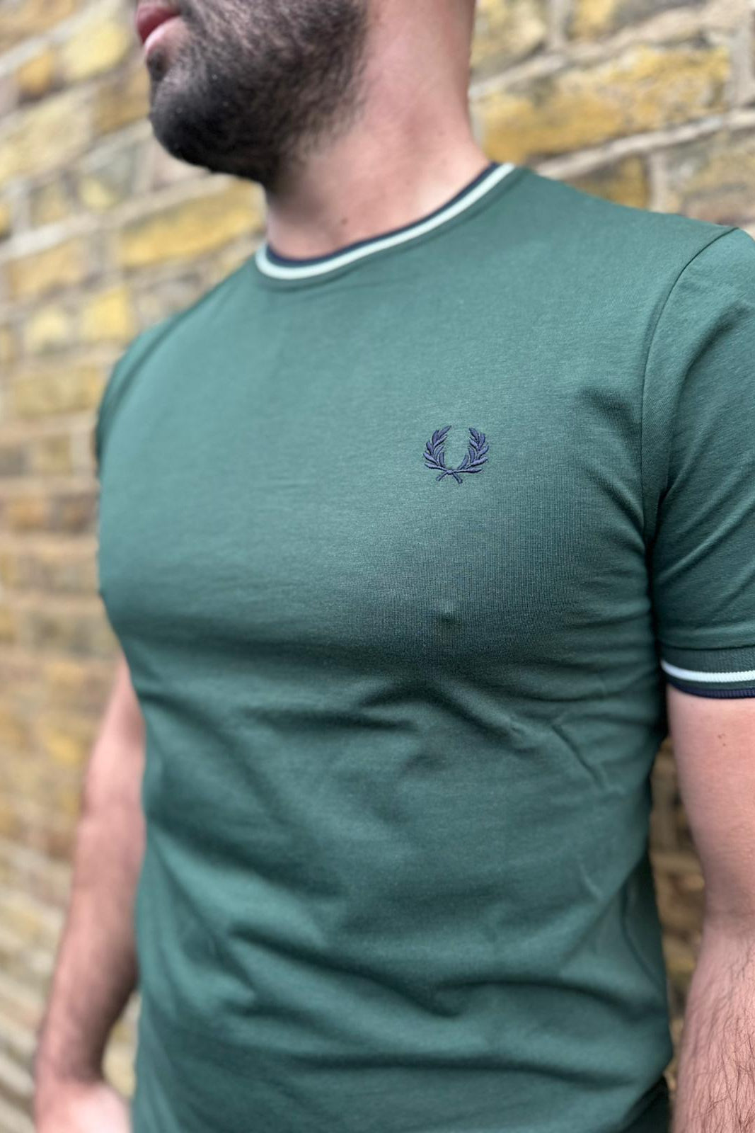 M1588 Twin Tipped Ivy Green / Snowywhite - T-Shirt