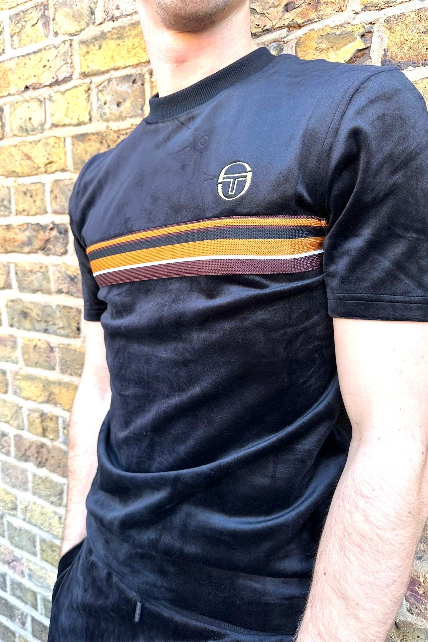 Ayme 906 Black/Gold - T-Shirt