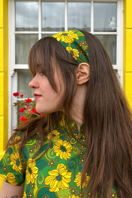 Exclusive 'Dolly' Ivy Green - Scarf