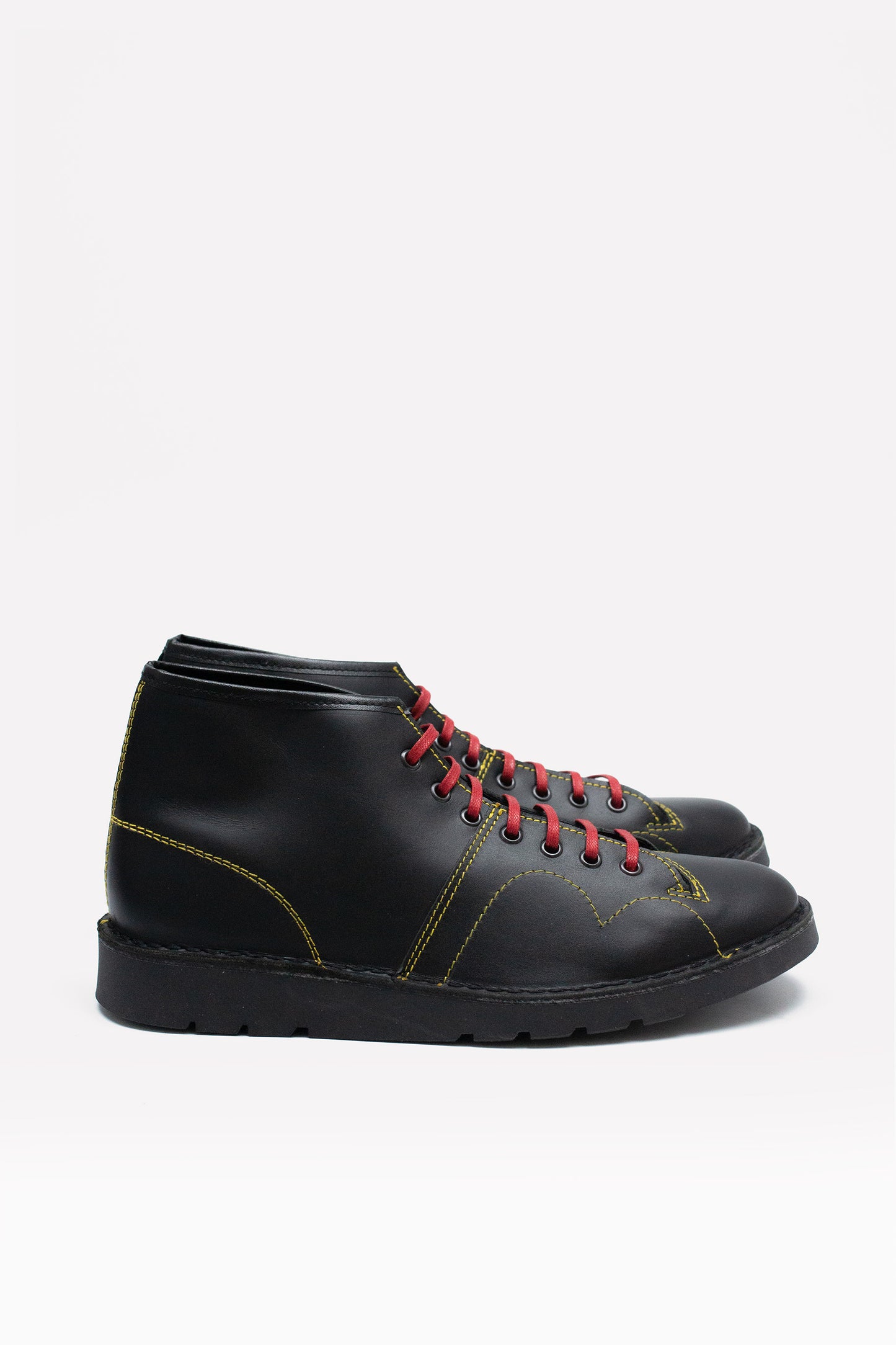 Classic Black 2.0 - Monkey Boot