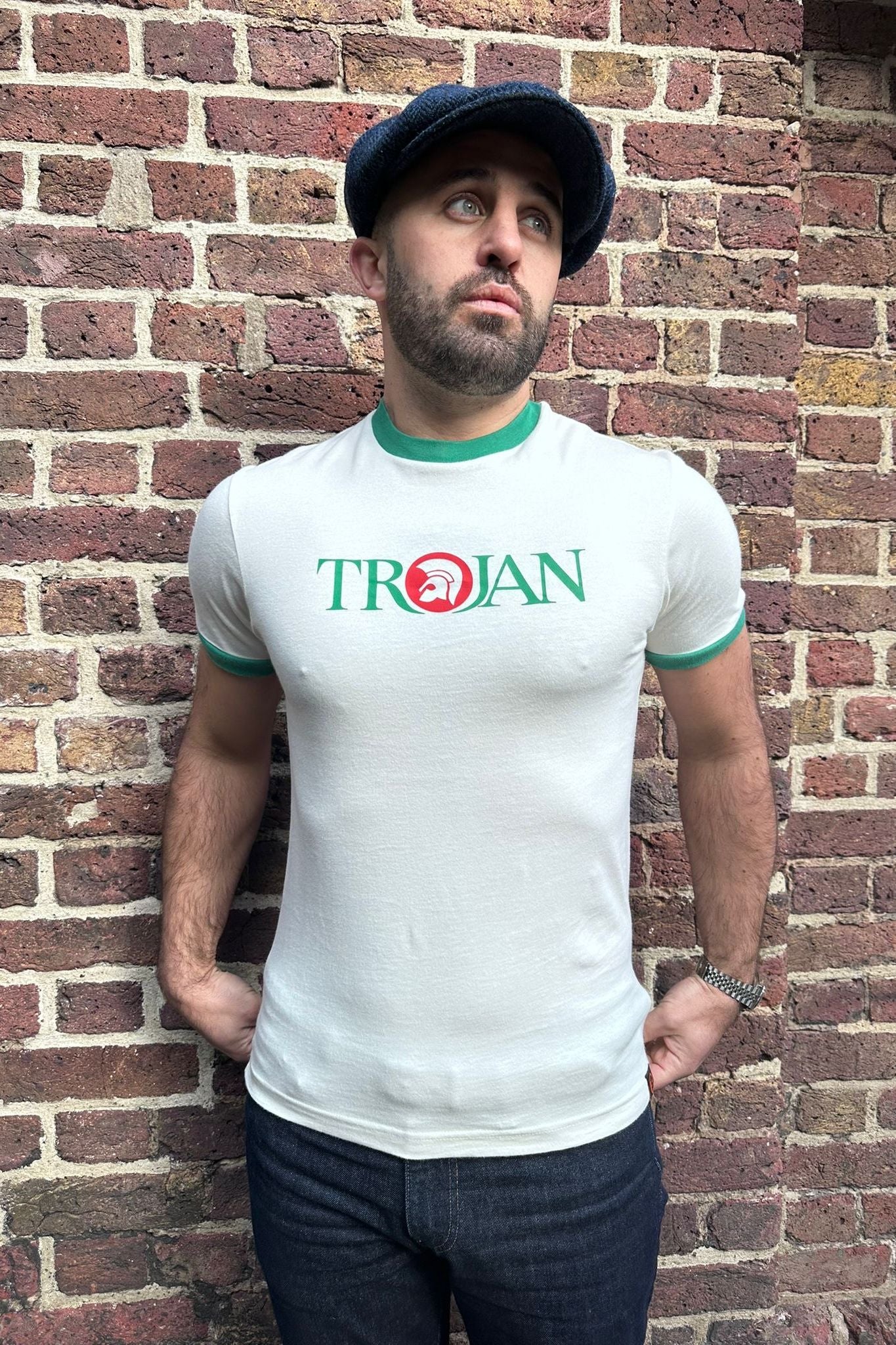 Logo Ringer Ecru - T-Shirt