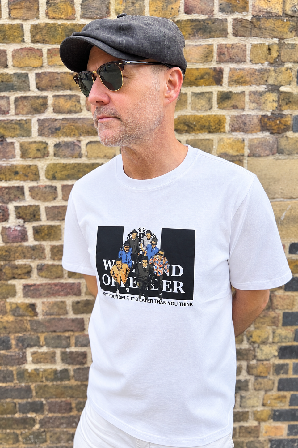Aka White Graphic - T-Shirt