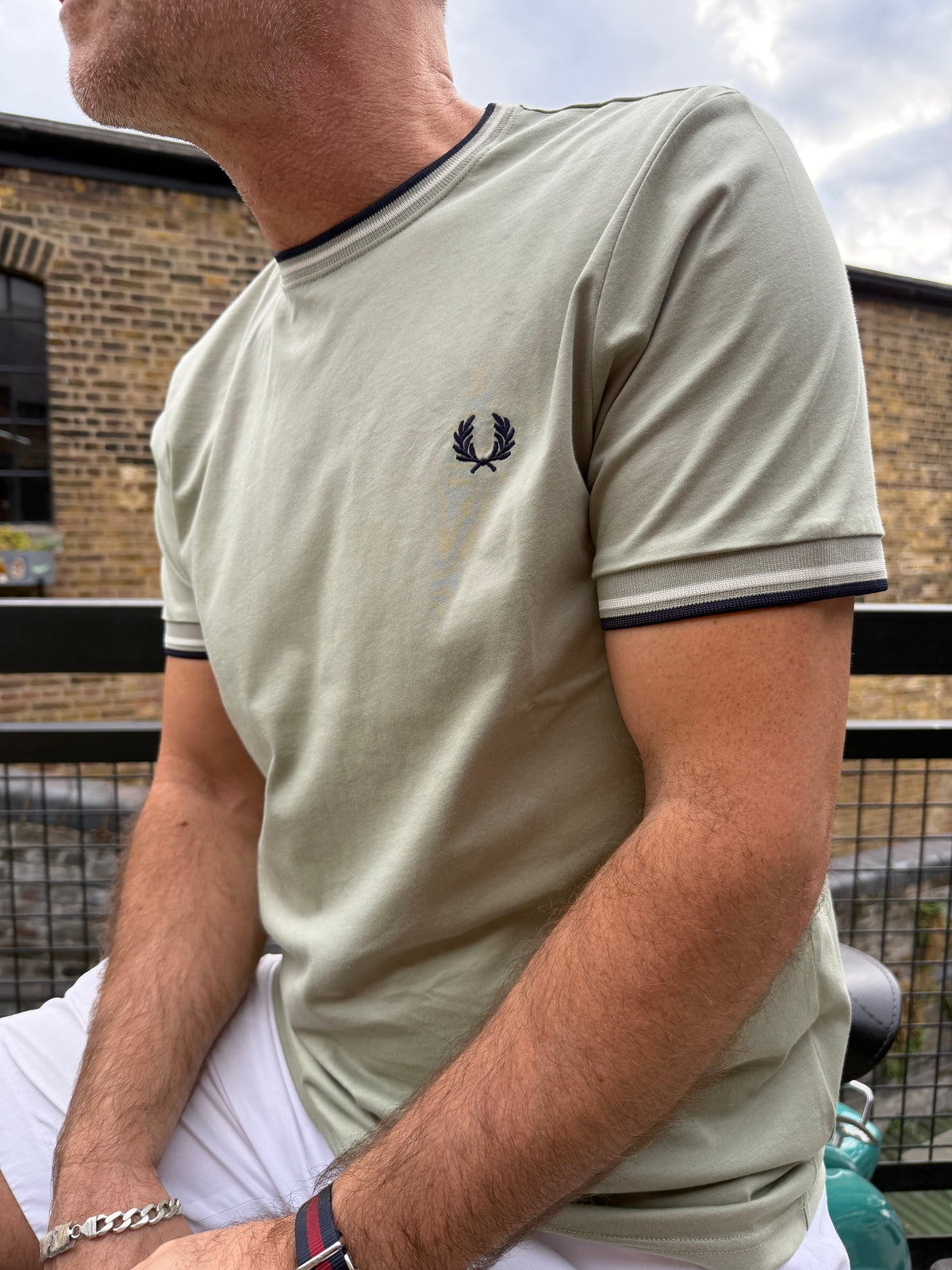 M1588 Twin Tipped Seagrass / Ecru - T-Shirt