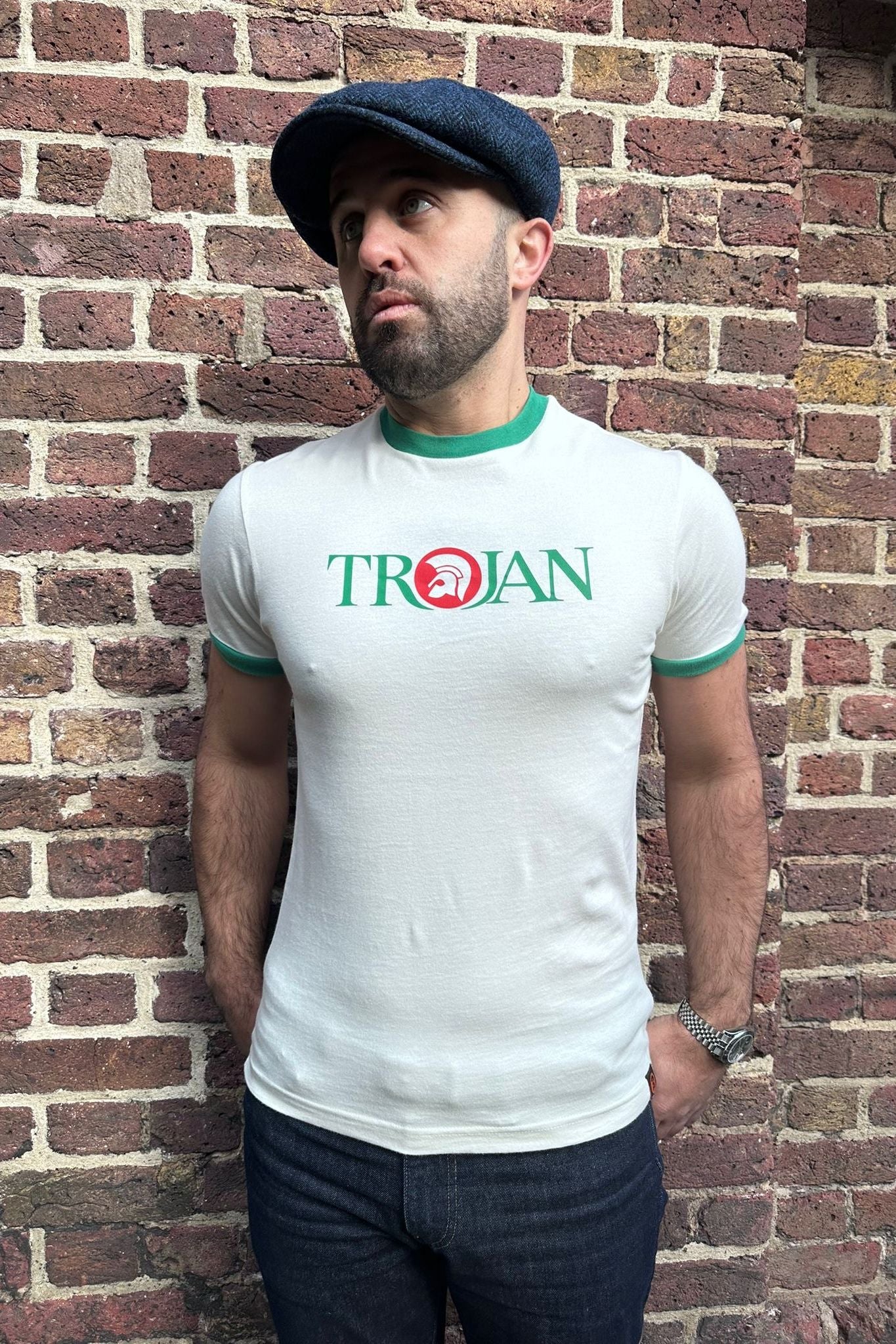 Logo Ringer Ecru - T-Shirt