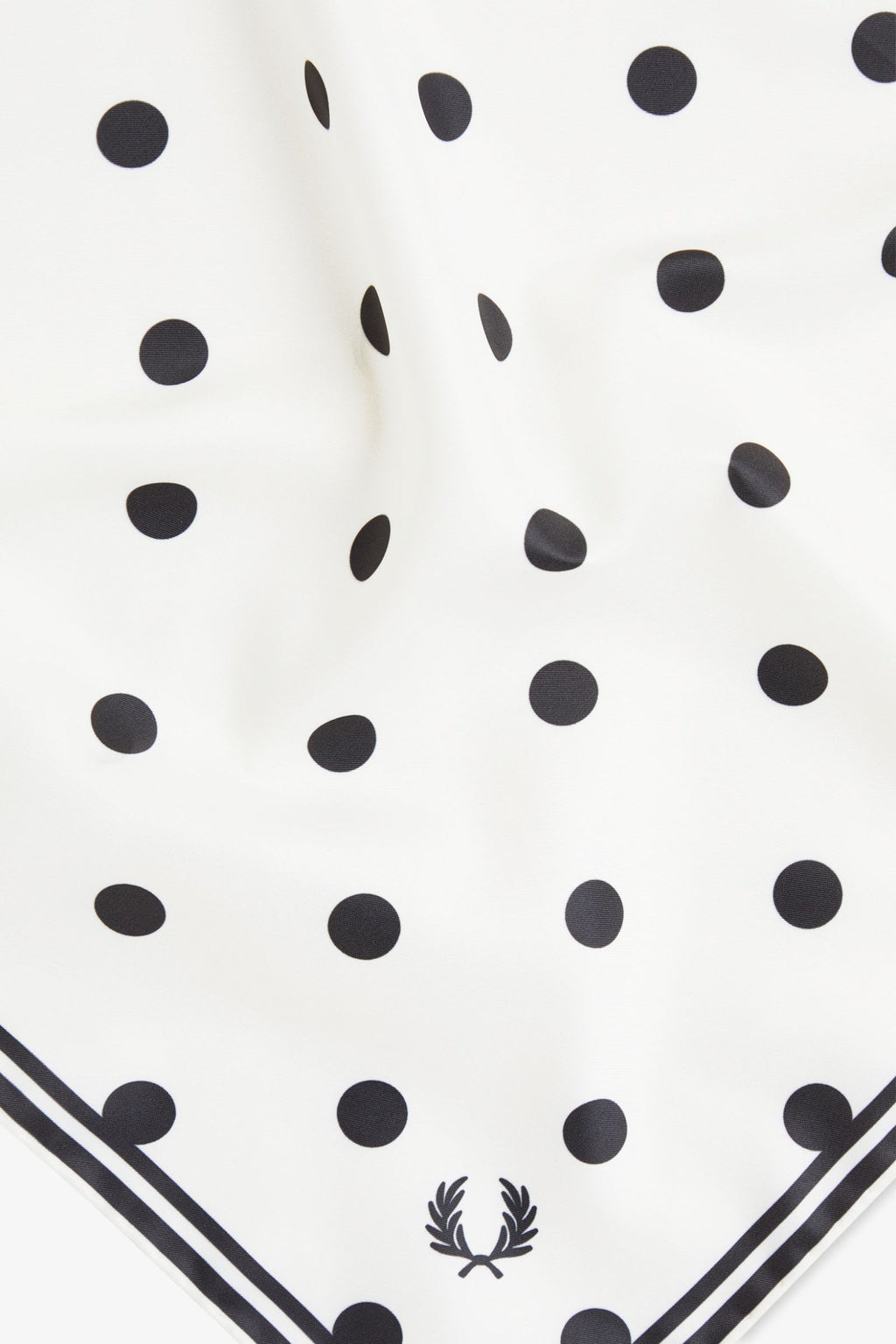 C3321 Amy Winehouse Polkadot - Scarf