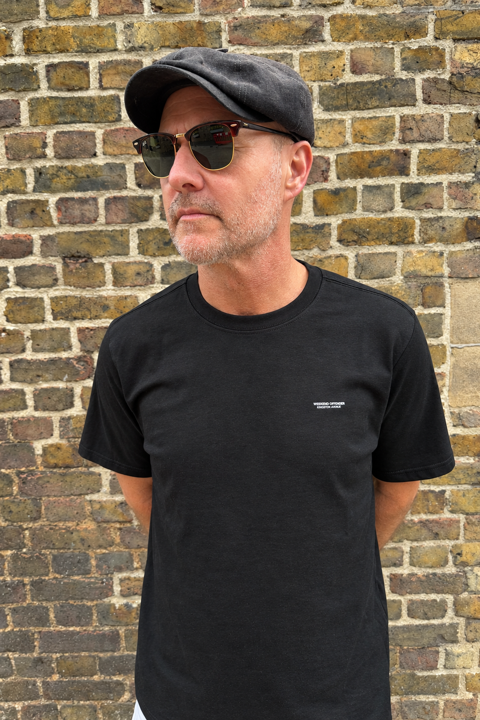 Cliff Black Graphic - T-Shirt